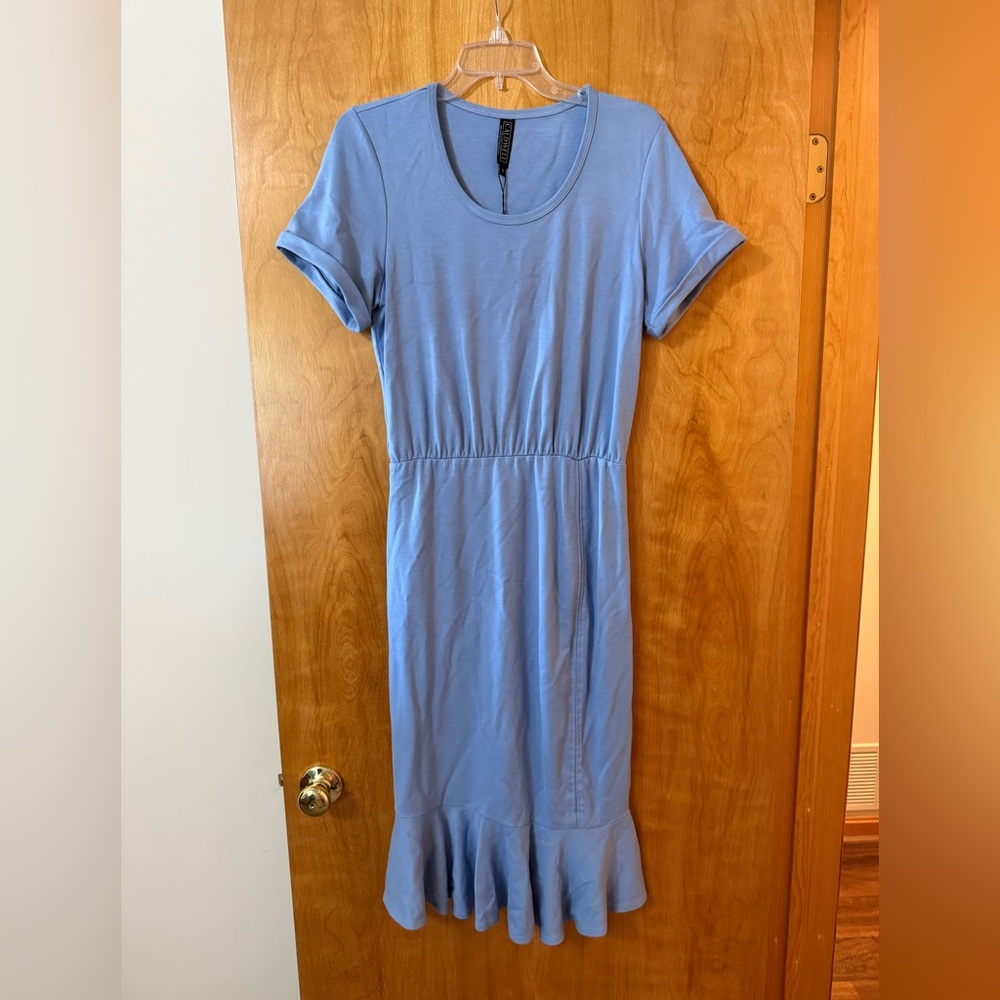 Caldwell Collection Miller Dress Short Sleeve Light Pastel Sky Blue NWT Medium